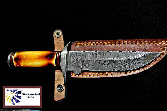 DAMASCUS KNIFE/ Titan/ Camp/ Hunting Knife / Burnt Bone Hand