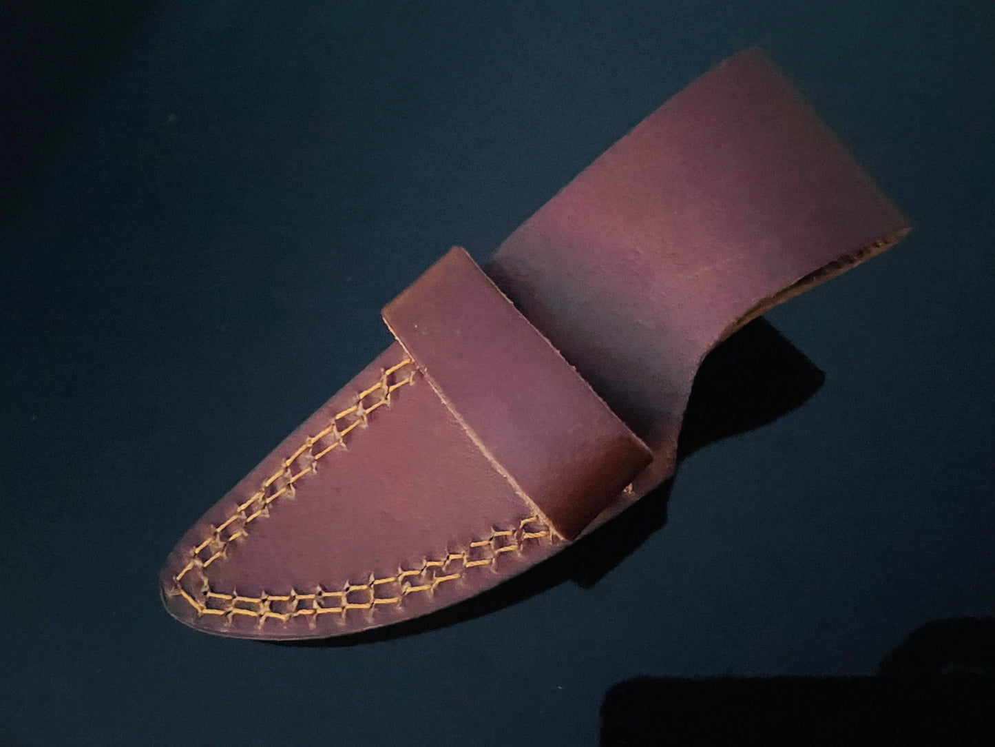 DAMASCUS STEEL FIXED BLADE KNIFE WITH WALNUT & STAG HORN HAN