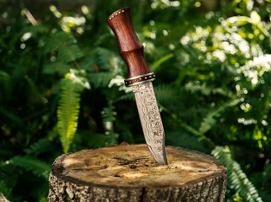 Damascus Steel And Rosewood Hunting Knife -VG 60