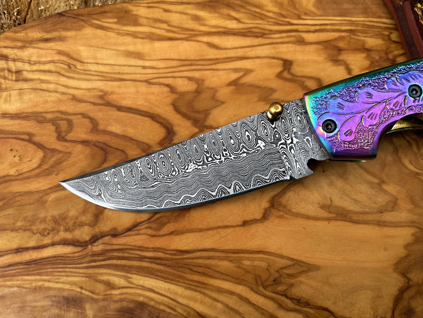 Damasucs Pocket Knife exquisite engrave bolster Titan TF-015